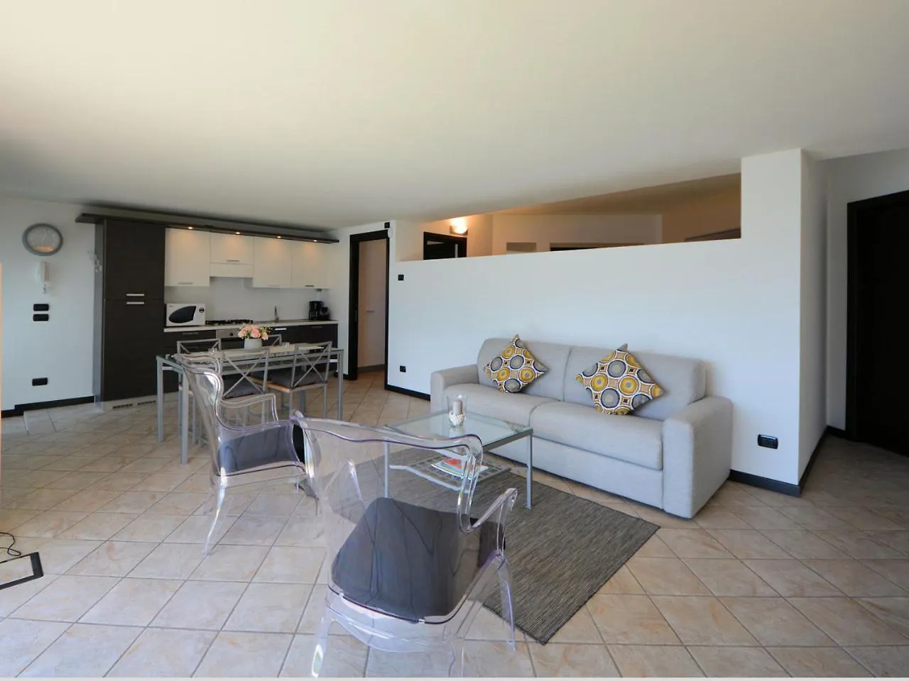 Holiway Home Lucia Vercana Apartment