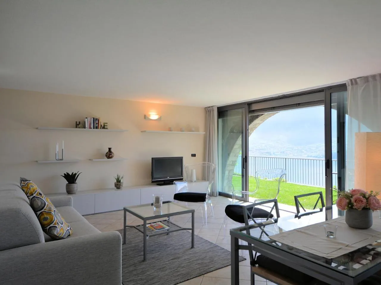Holiway Home Lucia Vercana Apartment